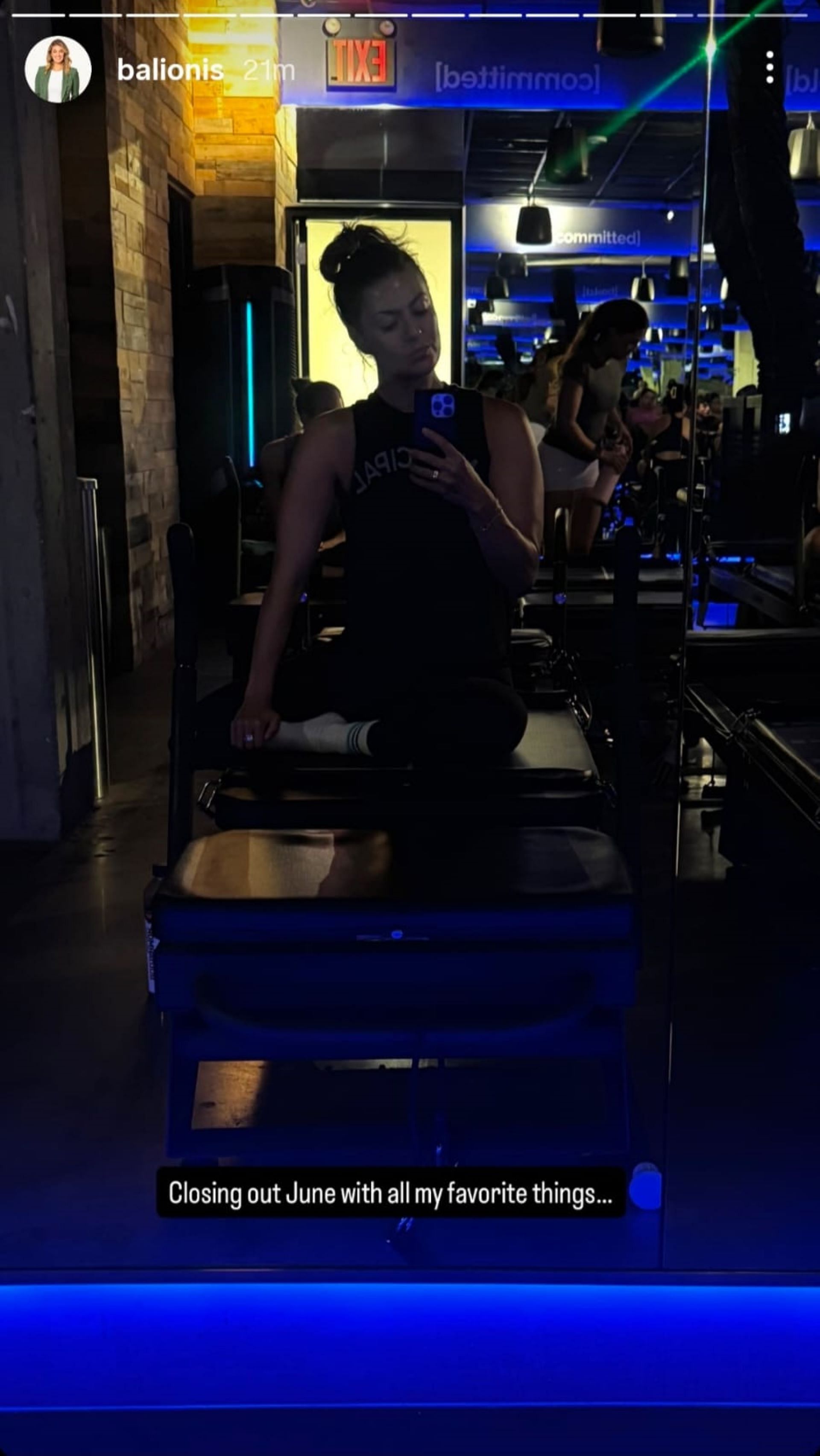 Amanda Balionis shares a post-workout mirror selfie, calling it one of her favorite things to end the month (via @balionis)